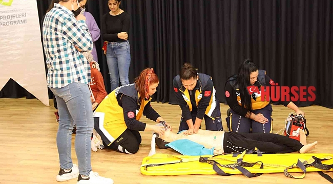 ALKÜ'de 'Her Öğretmen Bir İlk Yardımcı' projesi tamamlandı