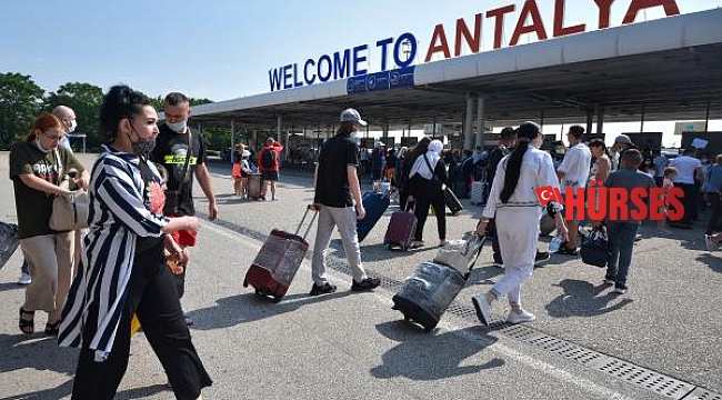 Antalya turizmi, ekimde 2019'u yakaladı