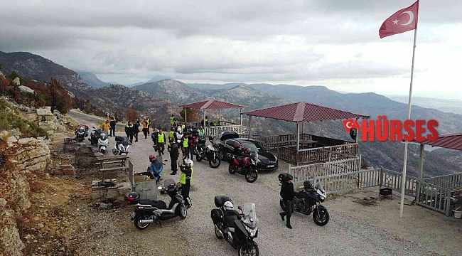 Antalya'da 15 kişilik motosiklet timi ilçe ilçe gezip, ilçelerin tanıtımını yapıyor