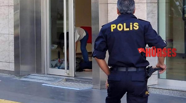 Bankada unutulan çanta korkuttu