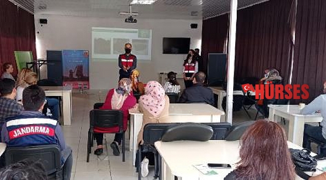 Jandarmadan velilere narkotik eğitimi