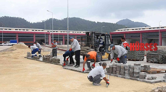 Kemer Yeni Sanayi Sitesi'nde yağmur suyu çalışması