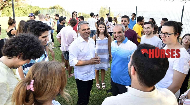 Muratpaşa, üniversite gençliğinin yanında