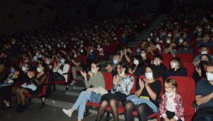 'Romeo ve Juliet'e alkış yağdı