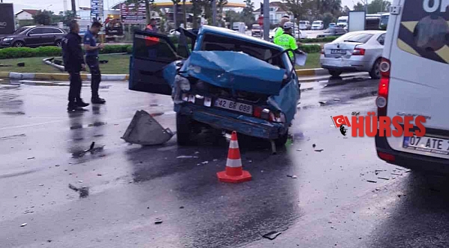 Serik'te zincirleme kaza: 1 yaralı