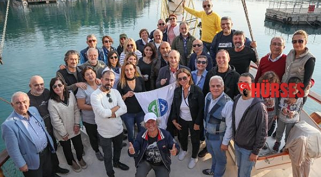 Turmepa gönüllüleri yat turunda buluştu