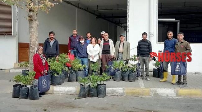 Yangından etkilenen ailelere destekler sürüyor