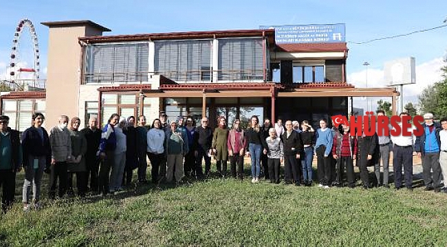 Alzheimer hastalarına üniversiteli desteği