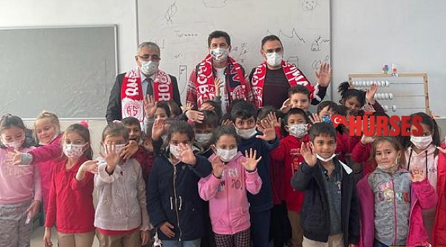 Antalyaspor'dan öğrencilere sürpriz