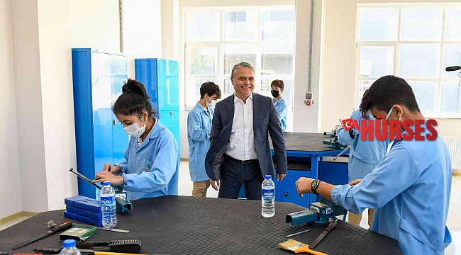 Başkan Uysal, Antalya OSB Teknik Koleji'nde