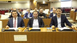 Devam meclisinde tansiyon yükseldi