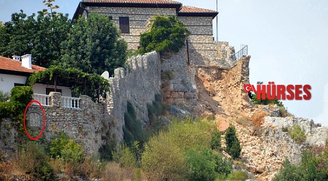Godina'nın yıktığı surların restorasyon ihalesi iptal