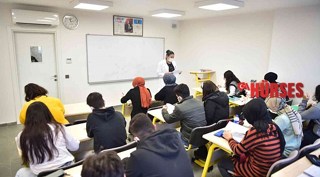 Kepez Belediyesi'nde üniversite hazırlık kursları