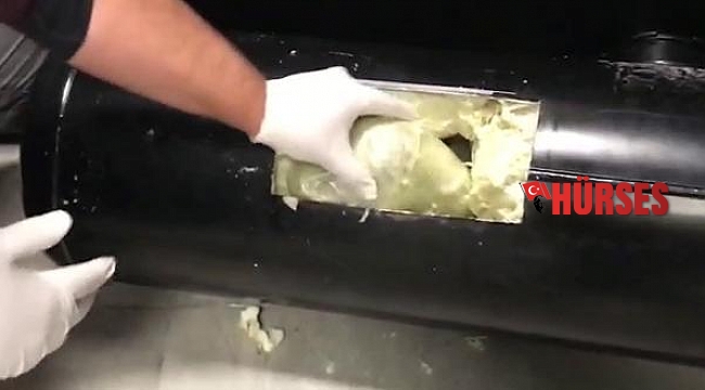 Otomobilin yakıt deposundan 10 kilo esrar çıktı