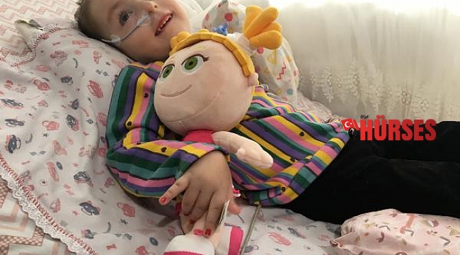 SMA'lı Sare'nin annesi: Bir lokma az yesin, tedaviye ulaşsın diye çocuğumu aç bırakıyorum