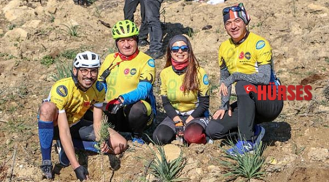 30 kilometre pedal çevirip, 300 fidan diktiler