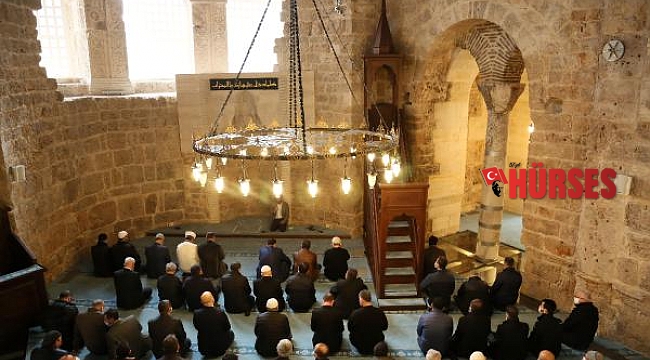 7 medeniyetin izini taşıyan camide 126 sonra yıl ilk namaz
