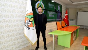 Alanyaspor'da korona virüs şoku: 7'si futbolcu 12 pozitif