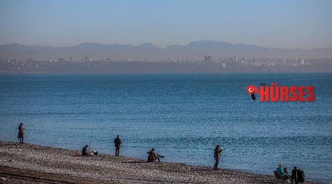 Antalya sis bulutu altında
