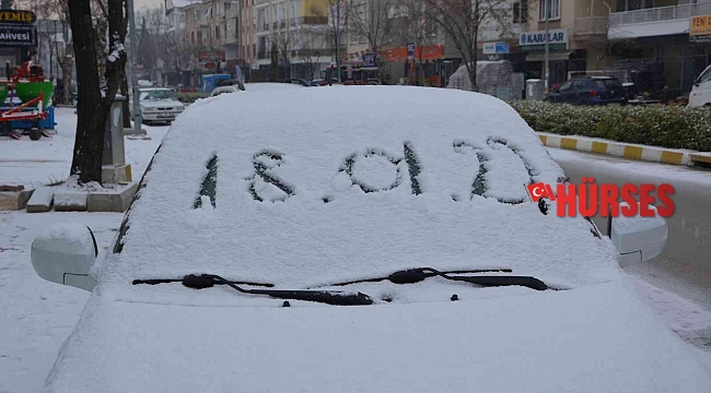 Antalya'nın Korkuteli ilçesinde kar sevinci