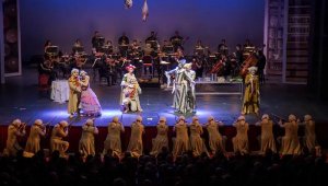 Komik opera 'Sevil Berberi' tekrar sahnede