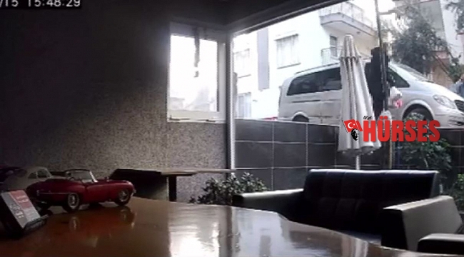 Mahallelinin çığlıkları arasında 4. kattan atlayan genç ağır yaralandı