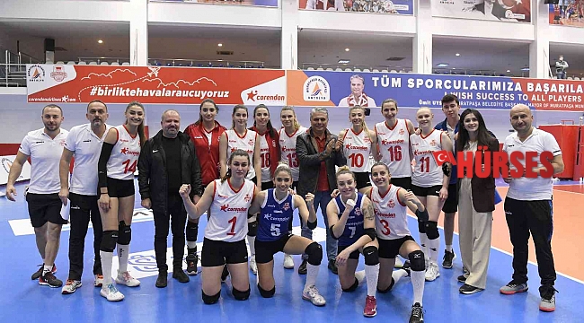 Muratpaşa'nın Sultanları, 30 puanla liderliği sürdürüyor
