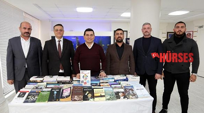 Ülkü Ocakları'ndan, Cemil Meriç Kütüphanesi'ne bağış