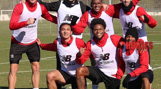 Antalyaspor'da ara transferde 5 geldi, 6 gitti