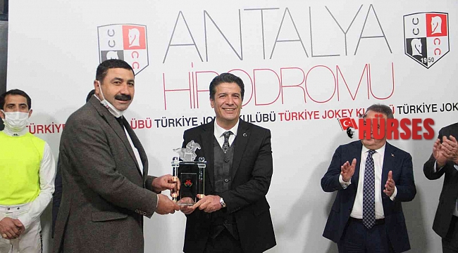 Döşemealtı Hipodrom koşusunu 'Kübra Hanım' kazandı