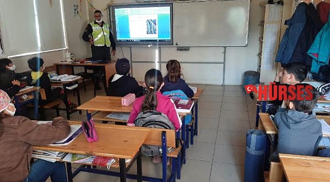 Jandarmadan öğrencilere trafik eğitimi