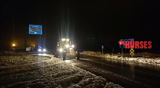 Kepez'den ilçe belediyelere kar temizleme desteği