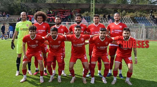 Kumlucaspor şampiyonluğa koşuyor