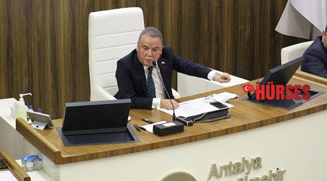 Mecliste gergin anlar