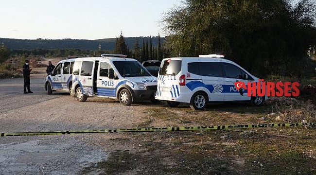 4 gündür park halinde olan otomobilin bagajında ceset bulundu