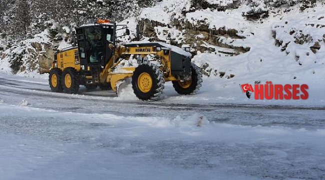 Alanya, Gündoğmuş ve İbradı'da kar mücadelesi sürüyor