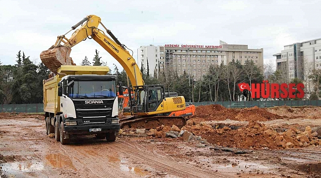AÜ Tıp Fakültesi Otoparkının temeli atılıyor