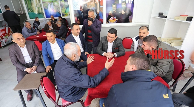 Başkan Tütüncü, Muratpaşa'da esnaf ve vatandaşlarla bir araya geldi