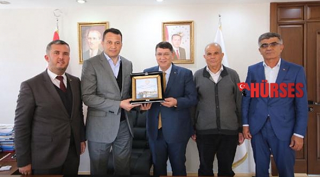 Başkan Ulutaş, Dere ve Karayılan ile bir araya geldi