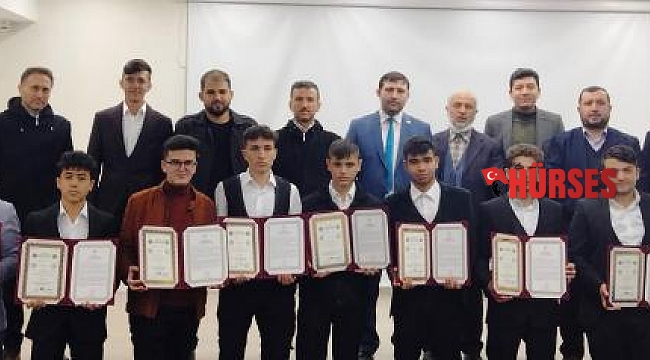 Hafızlık eğitimini tamamlayanlara belge verildi