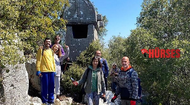 Kaşlı gönüllüler Likya Yolu'nu temizledi