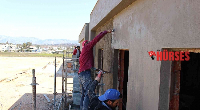 Manavgat hal inşaatında ince işçilik çalışmaları