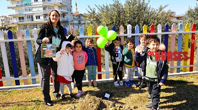 Manavgat'ta 120 çocuk fidan dikti
