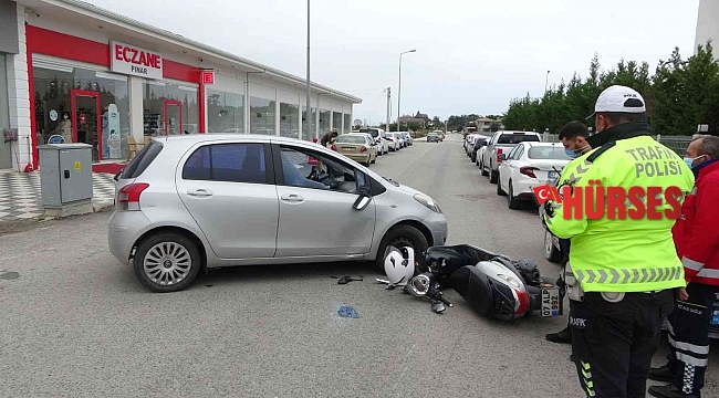Motosiklet sürücüsünü kazada taktığı kask kurtardı