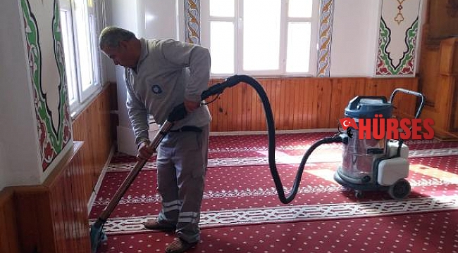 Ramazan öncesi camilerde temizlik