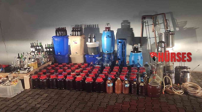 Sahte içki üretimine suçüstü: 853 litre el yapımı içki bulundu
