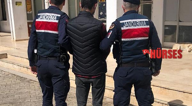 Silahla tehdit suçundan aranan şüpheli Kaş'ta yakalandı