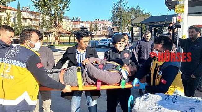 Üzerine 10 metrelik tabela düşen çalışan yaralandı