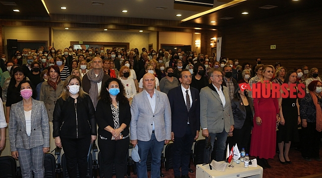 60+ Tazelenme Üniversitesi öğrencileri, Tamer Levent söyleşisine katıldı