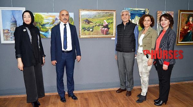 AKHEM kursiyerlerinin resimlerine tam not